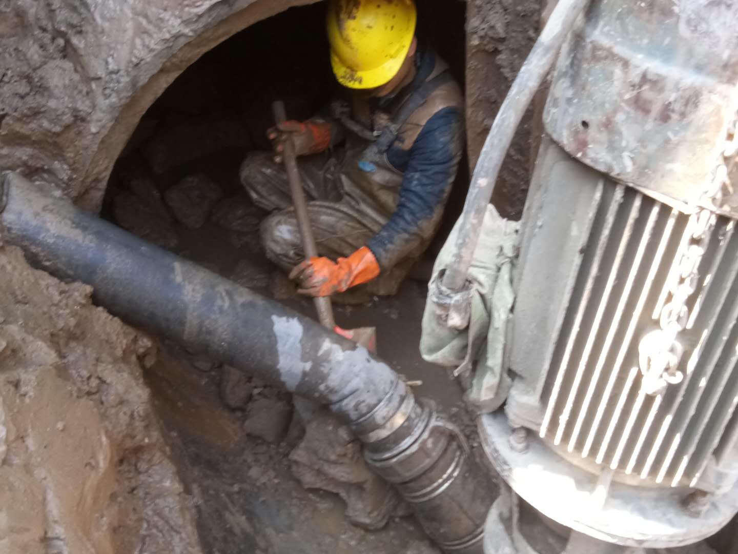 富文镇管道清淤