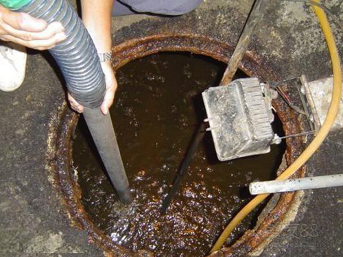 富文镇隔油池清理