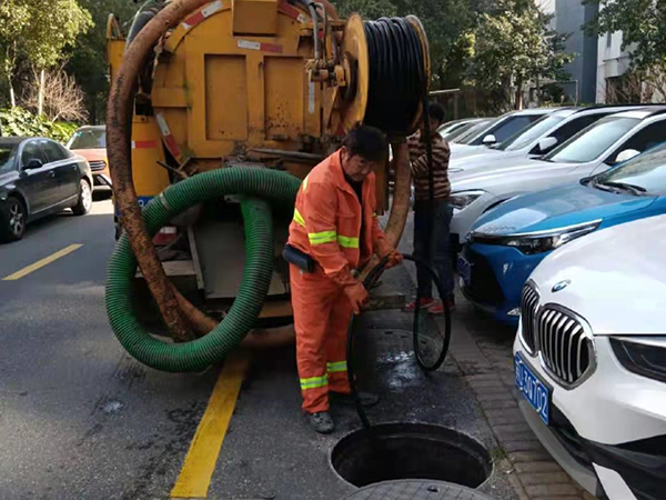 富文镇排污管道清淤